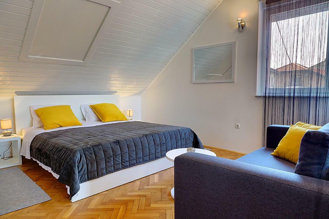 Apartman Studio Sonas 3 With Free Private Parking Karlovac Eksteriør bilde