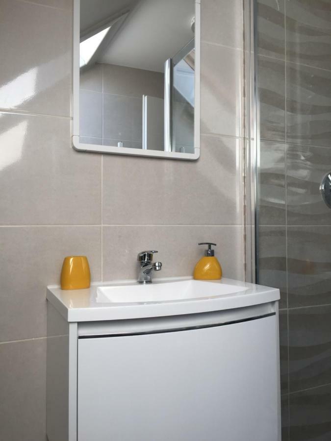 Apartman Studio Sonas 3 With Free Private Parking Karlovac Eksteriør bilde